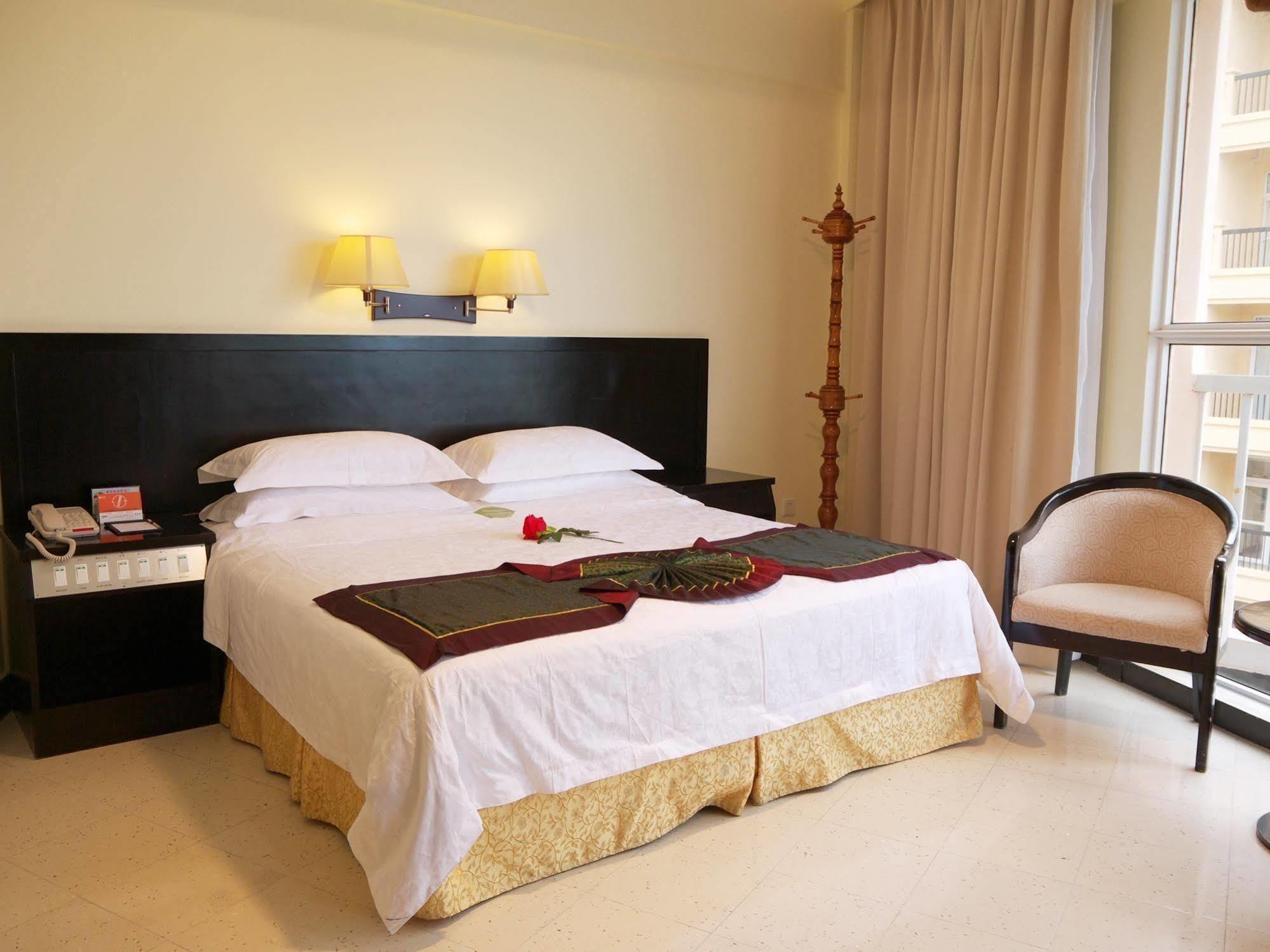 Sanya Jingwei Hotel - Sanya Bagian luar foto