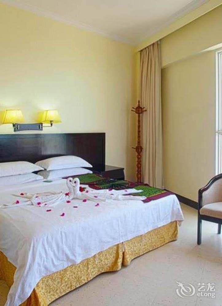 Sanya Jingwei Hotel - Sanya Bagian luar foto